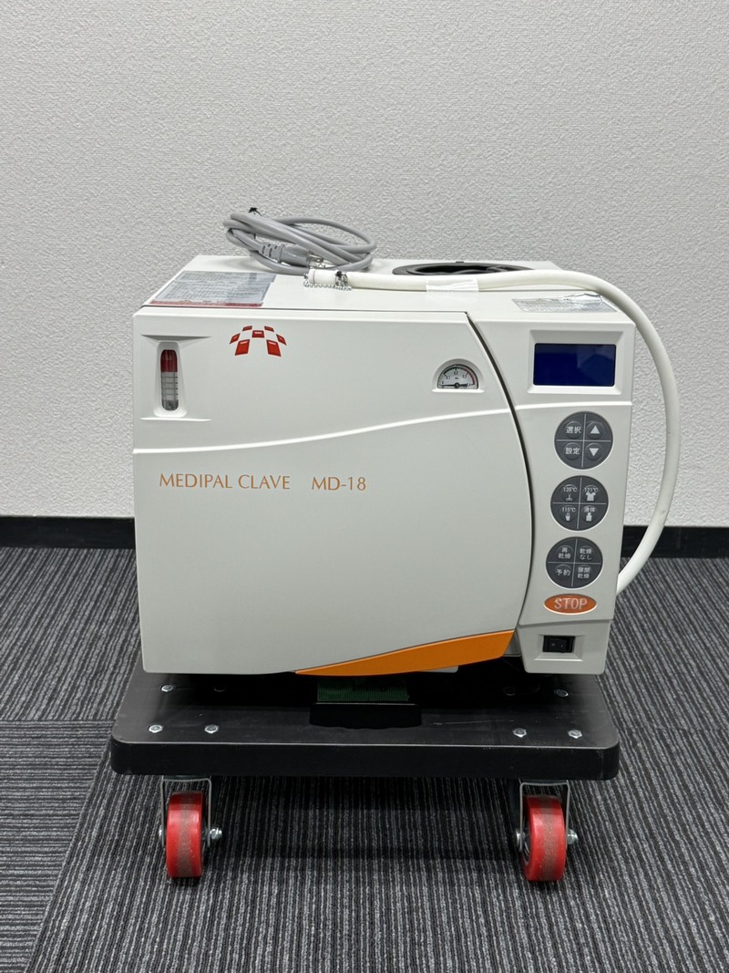 高圧蒸気滅菌装置｜湯山製作所｜MD-18の１枚目写真