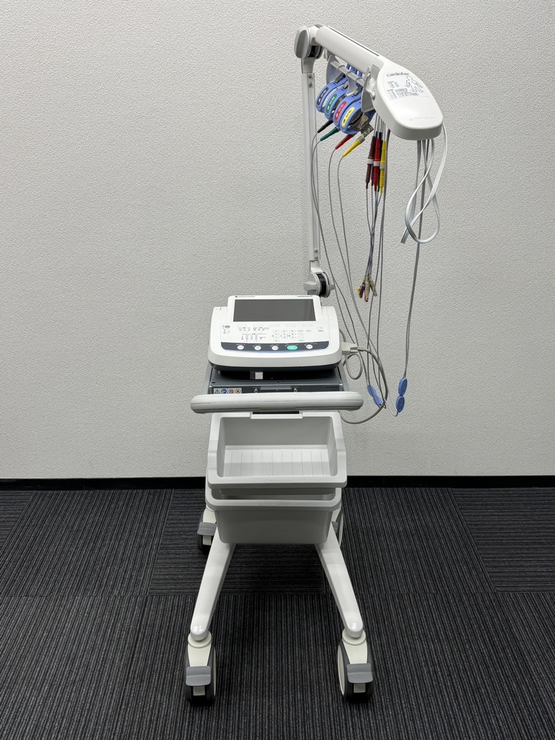 心電計｜日本光電｜ECG-3250の１枚目写真